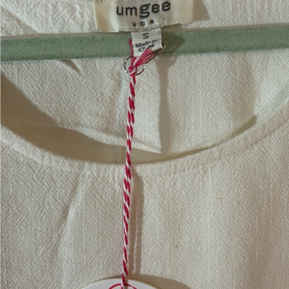 NWT Umgee Sleeveless cream tank size small cotton/linen blend - Picture 2 of 8